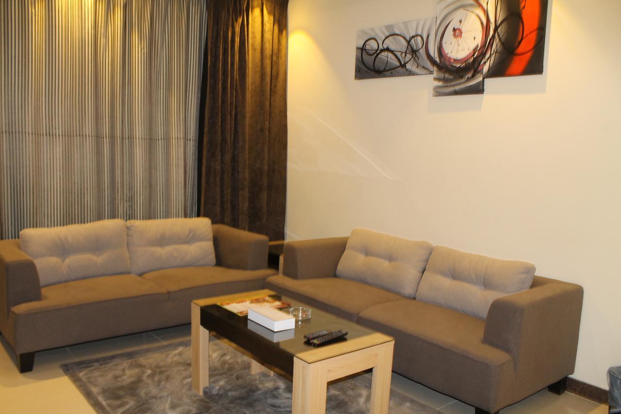 فندق دولف الرياض شارع العمرة Doolv Hotel Bagian luar foto