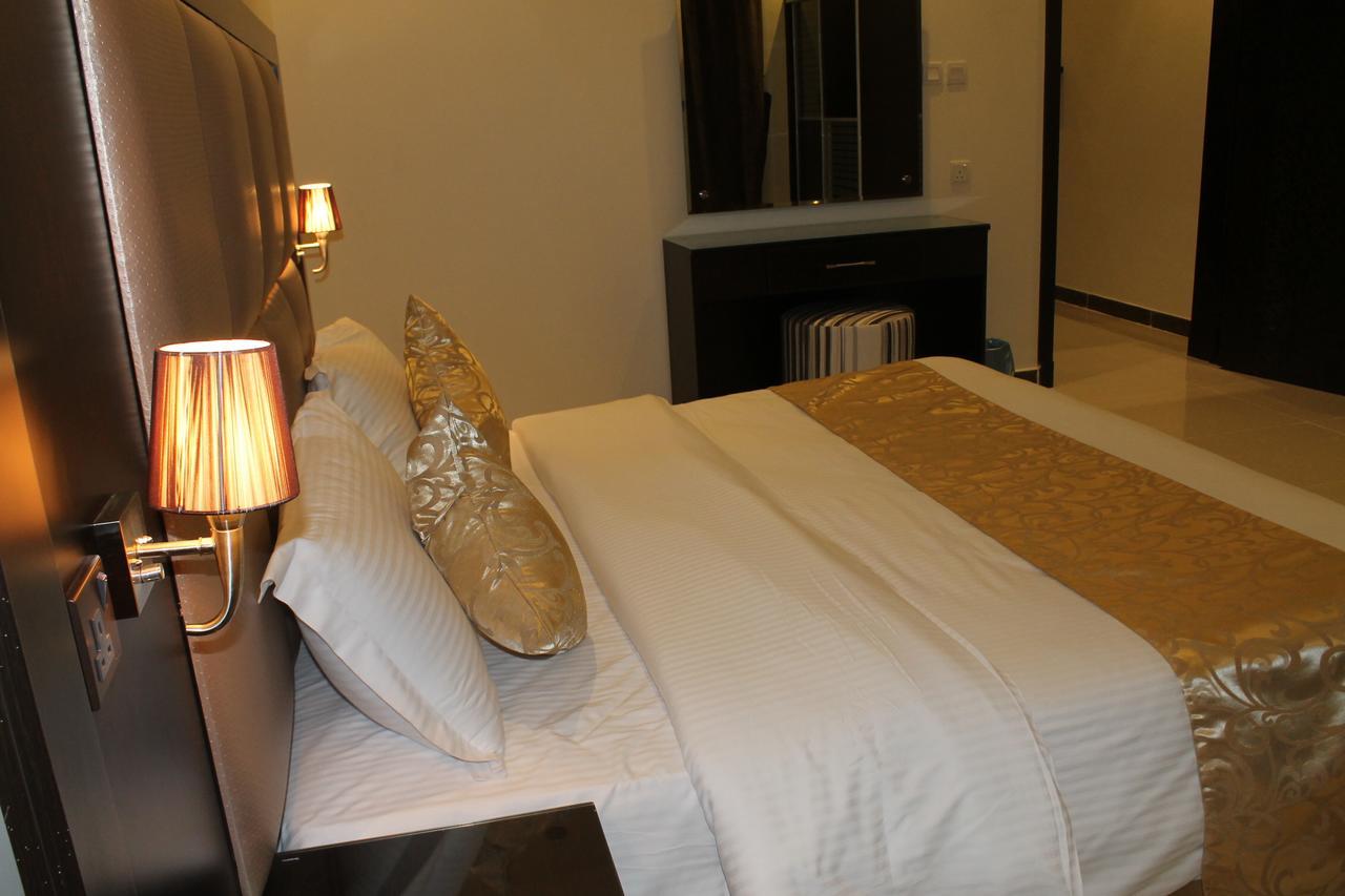 فندق دولف الرياض شارع العمرة Doolv Hotel Bagian luar foto